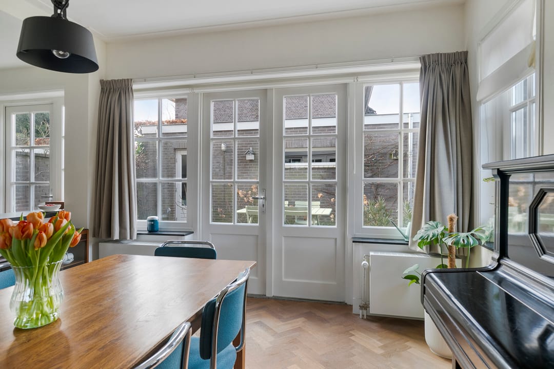 Photo 11 of Burgemeester Suijsstraat 70