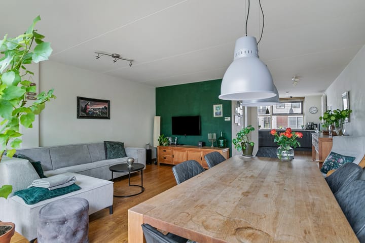 Foto 13 van Irislaan 48