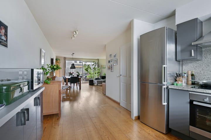 Foto 16 van Irislaan 48