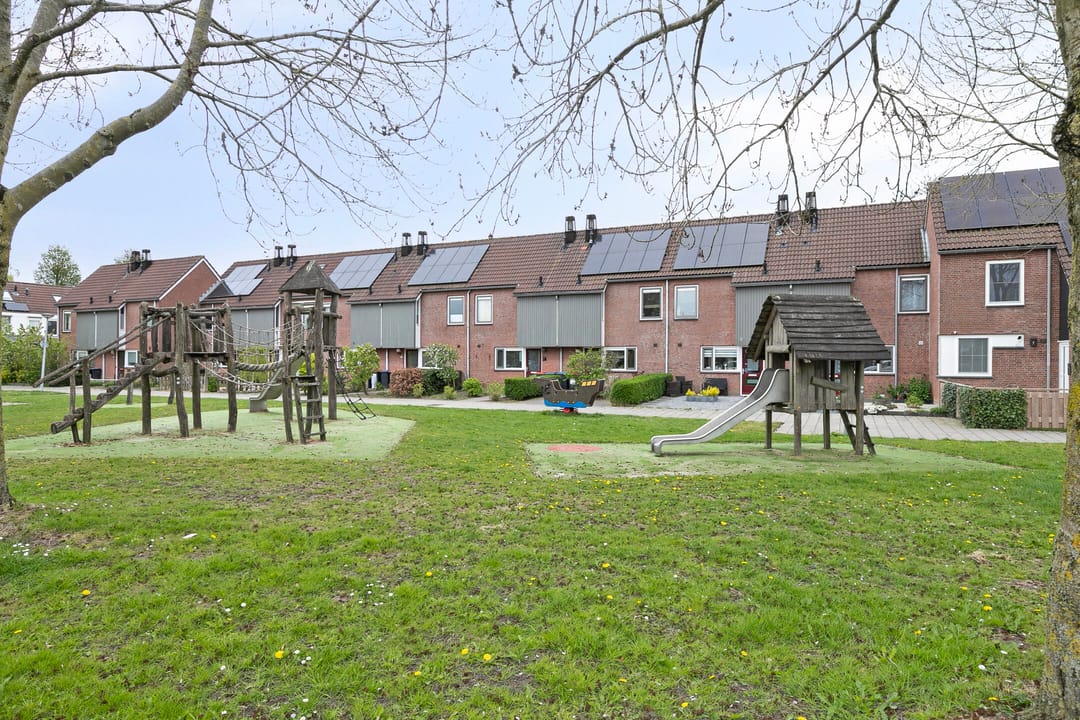 Photo 41 of Irislaan 48