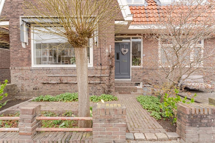 Photo 4 of Julianastraat 62