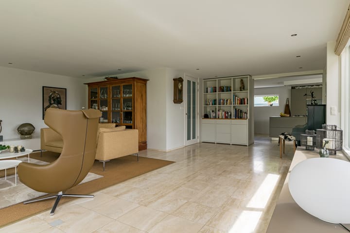 Photo 14 of de Leijen 24