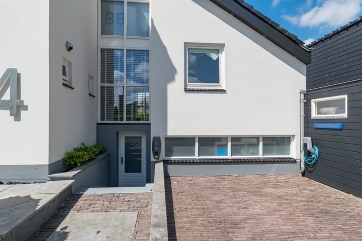 Photo 57 of de Leijen 24