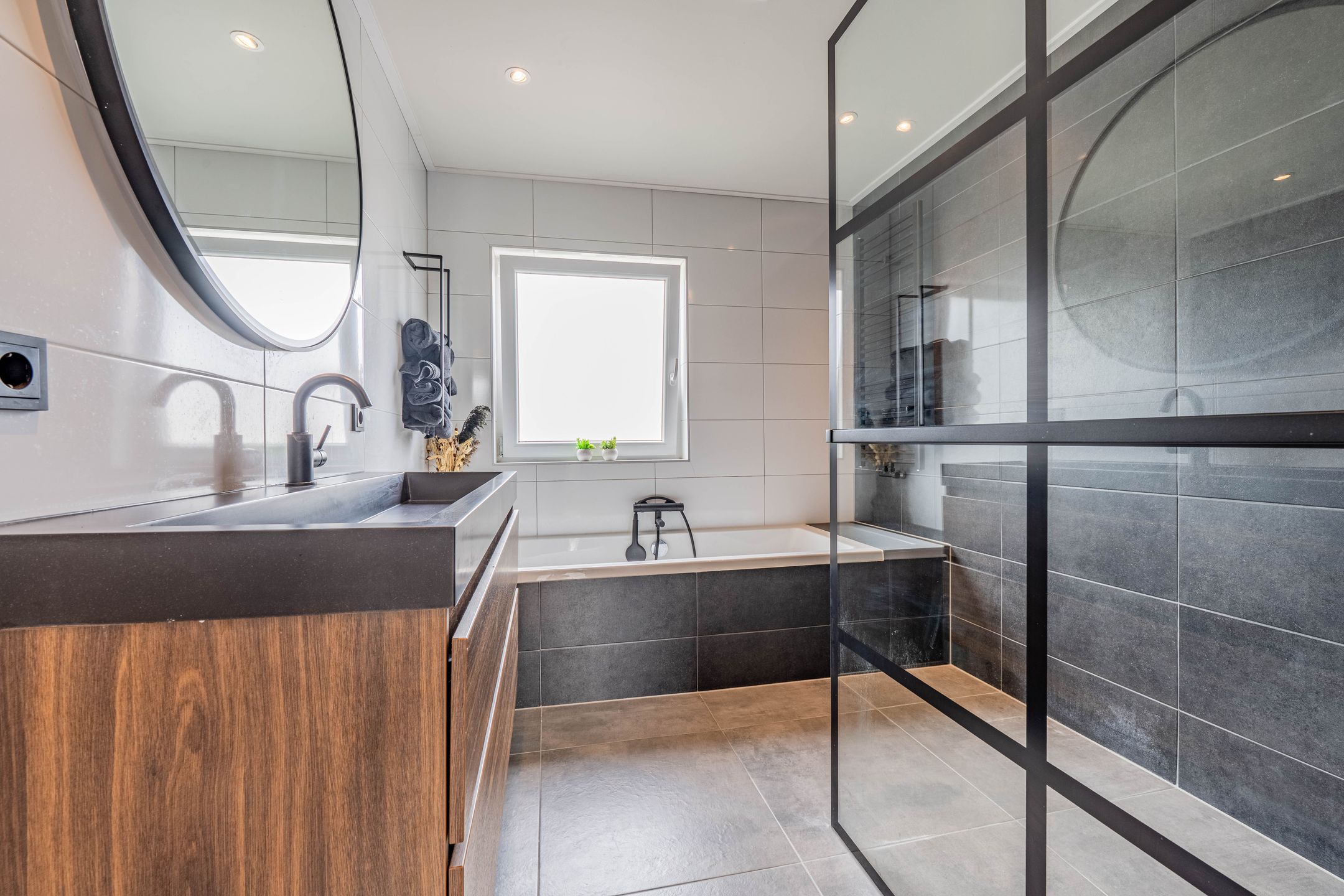 Foto 51 van Raamweg 29