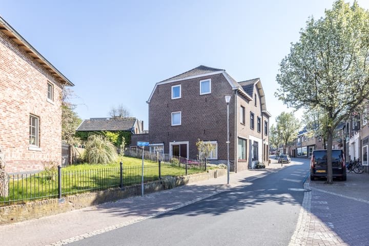 Foto 2 van Dorpstraat 10