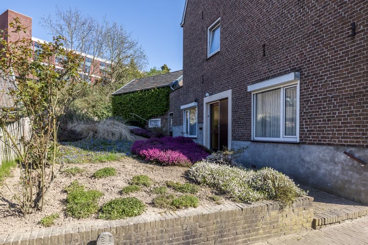 Foto 23 van Dorpstraat 10