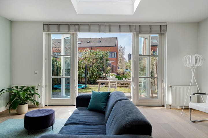 Foto 5 van Helmbloemlaan 6