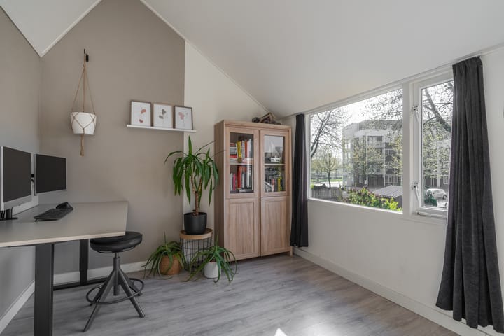 Foto 15 van Steve Bikostraat 11