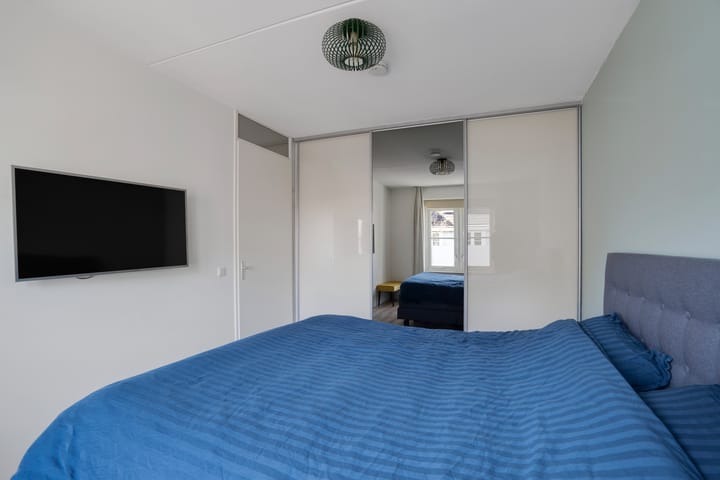 Foto 23 van Helmbloemlaan 6