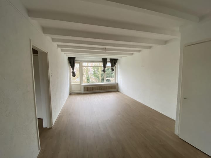 Photo 2 of Sint-Maartensdijkstraat 37