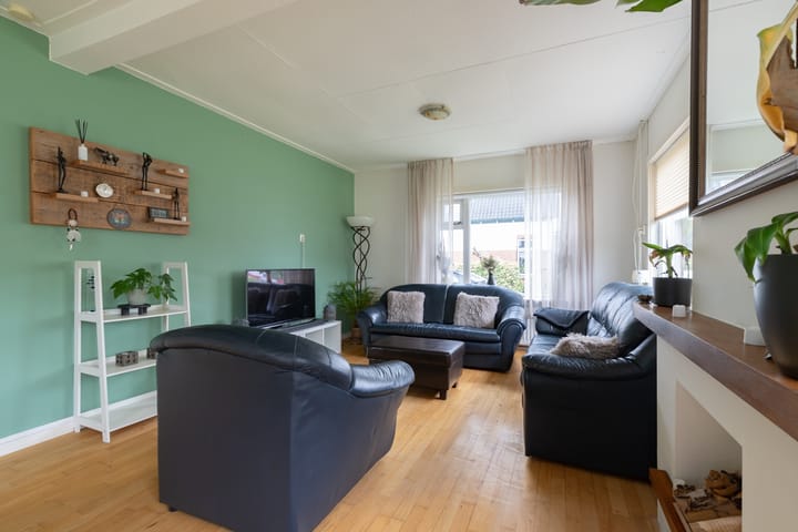 Photo 10 of Farmsumerweg 34