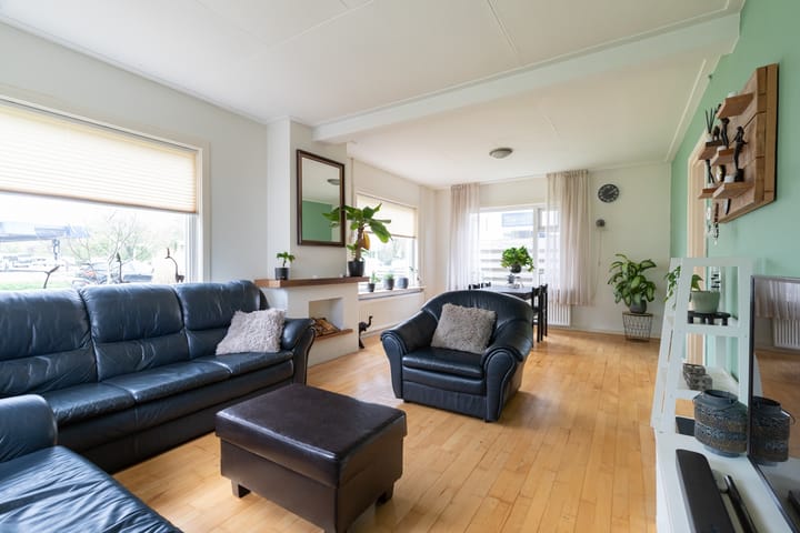 Photo 11 of Farmsumerweg 34