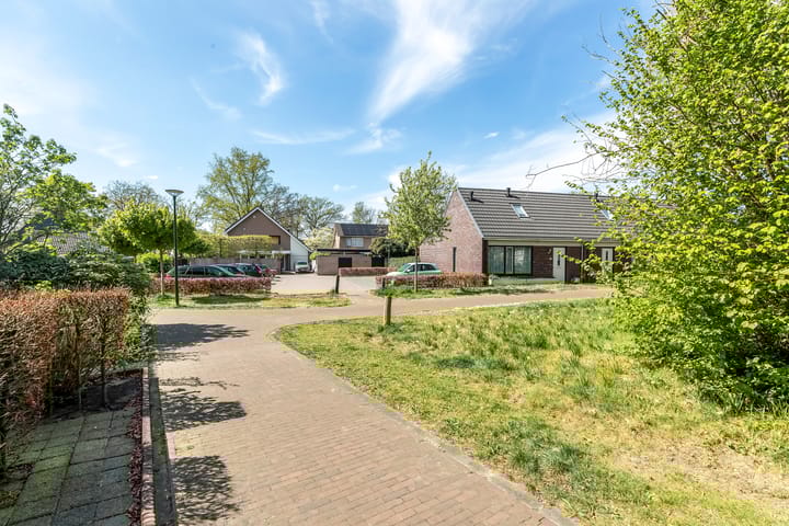 Foto 34 van Pastoor Prinetiusplantsoen 14