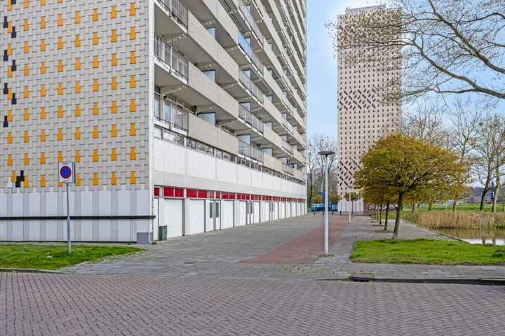 Foto 47 van Tjaarda 112