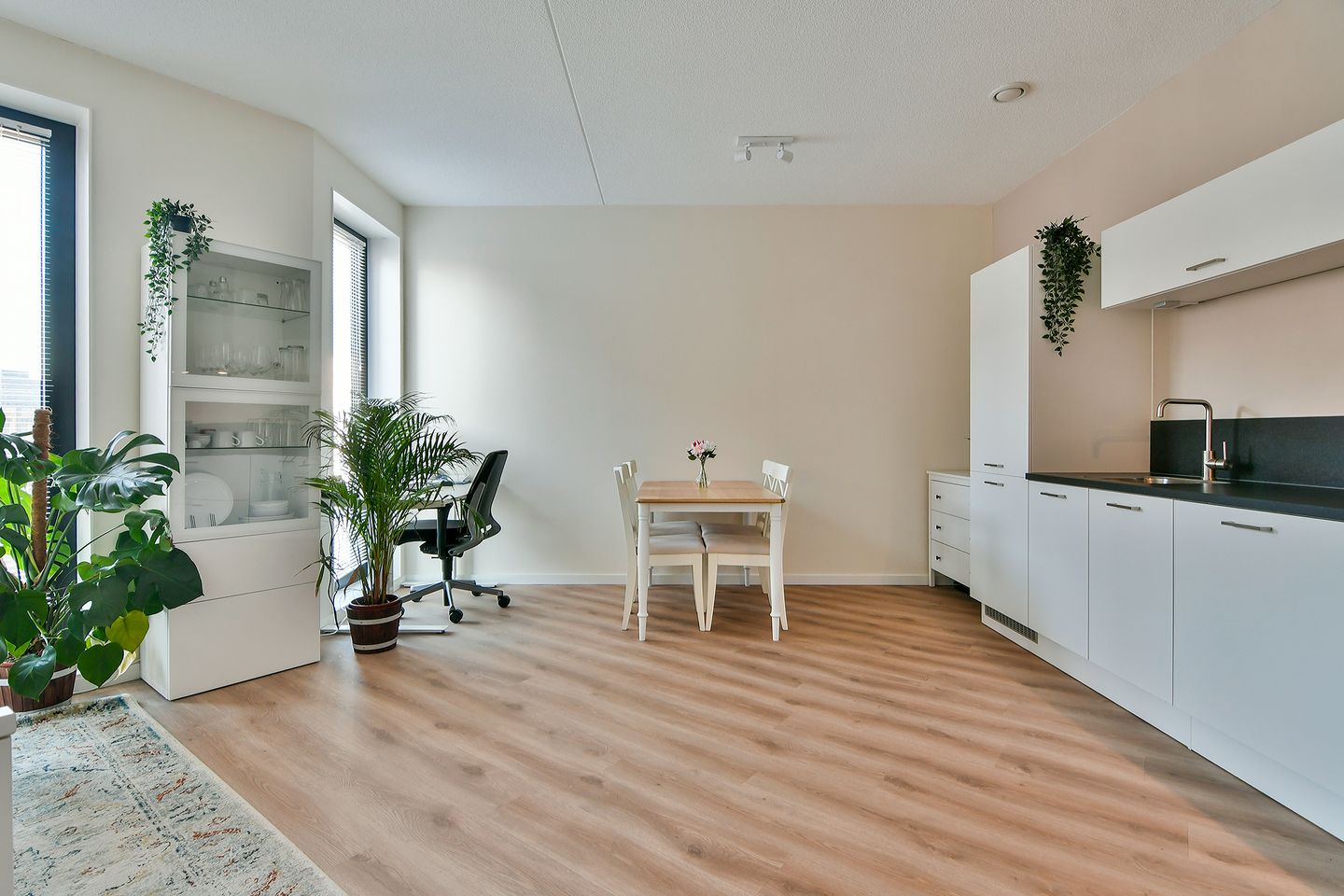 Foto 10 van Niemeyerstraat 92