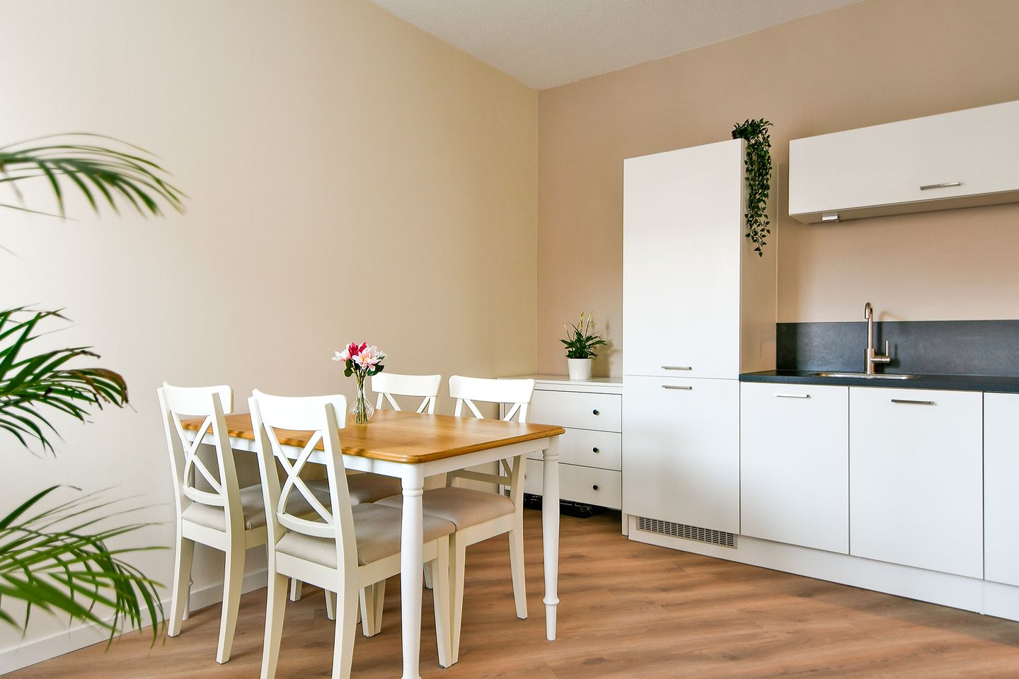 Foto 14 van Niemeyerstraat 92