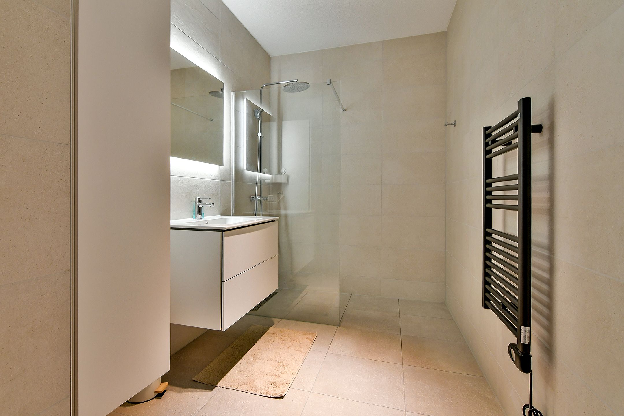 Foto 21 van Niemeyerstraat 92