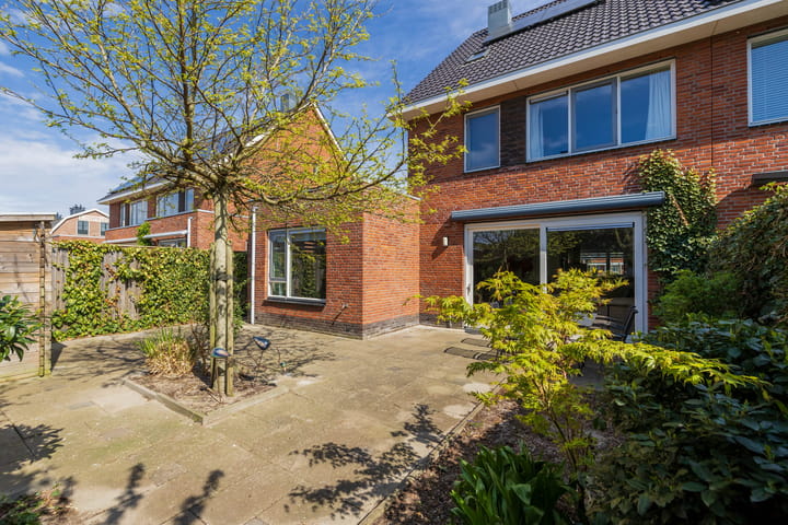 Foto 2 van Beukenhaag 5