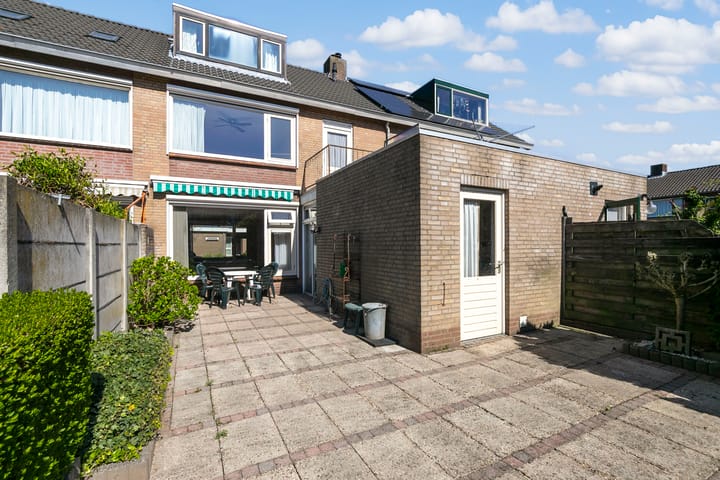 Foto 16 van Margrietstraat 3