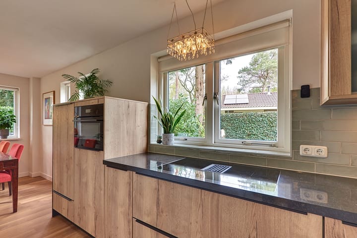 Foto 3 van Parallelweg 26-62