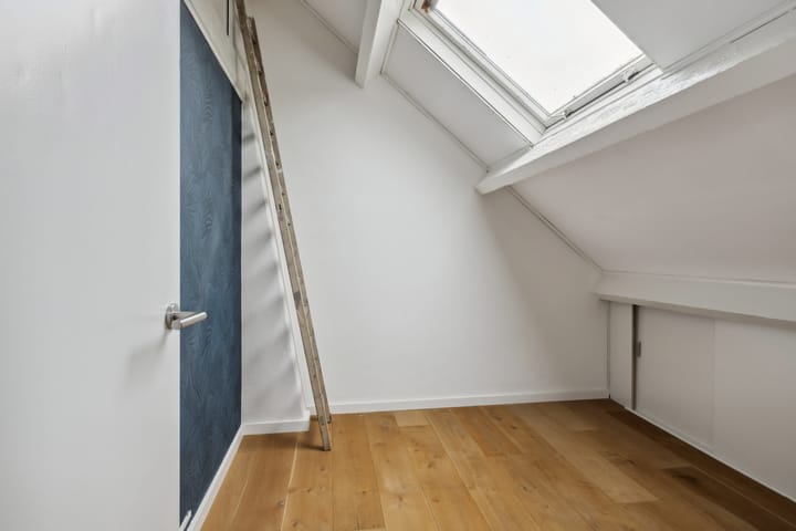 Foto 32 van Klundertstraat 17