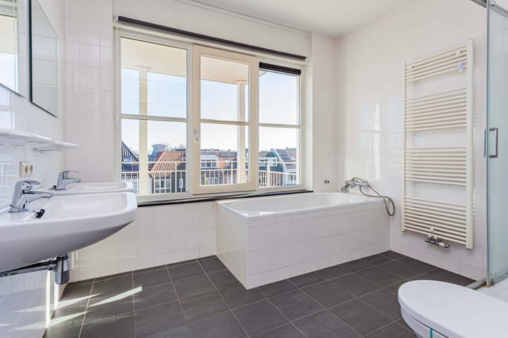 Photo 30 of De Hoopkade 19