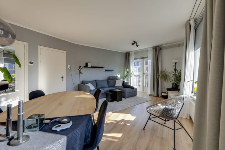 Photo 8 of Hoofdstraat 172