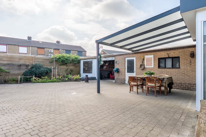 Foto 4 van Doctor Poelsstraat 16