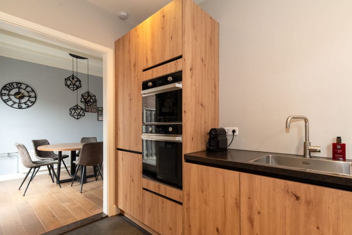 Foto 16 van Esstraat 84