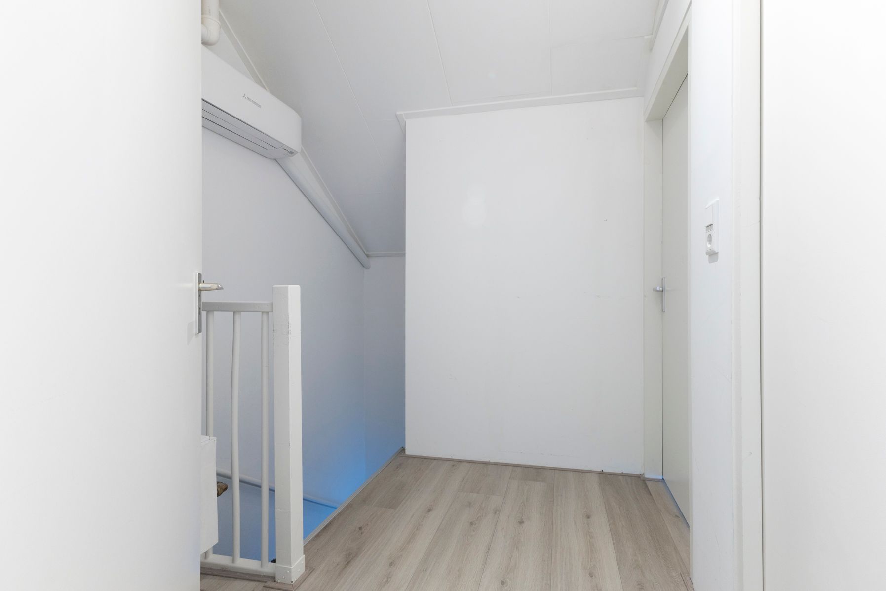 Foto 24 van Elskamp 4