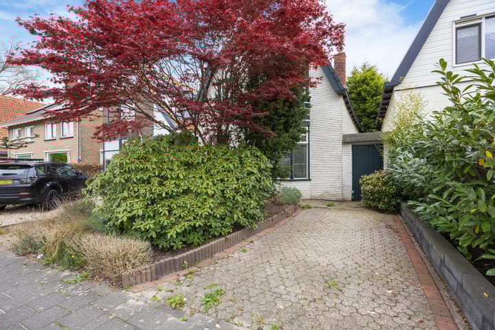 Foto 2 van Mr. P.J. Troelstraweg 168