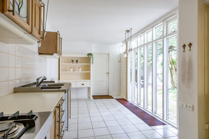 Foto 20 van Mr. P.J. Troelstraweg 168