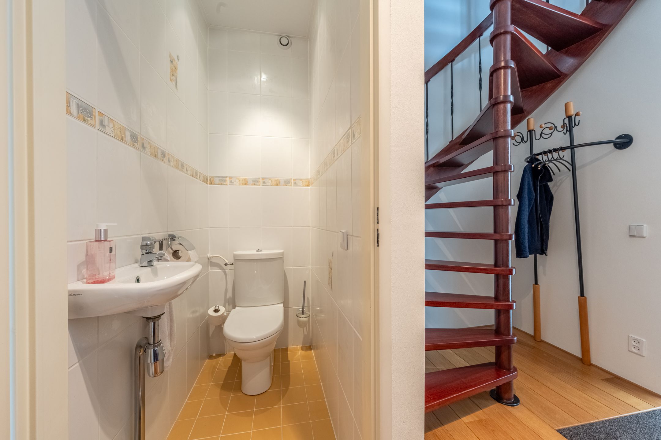 Photo 18 of Zeggegors 28