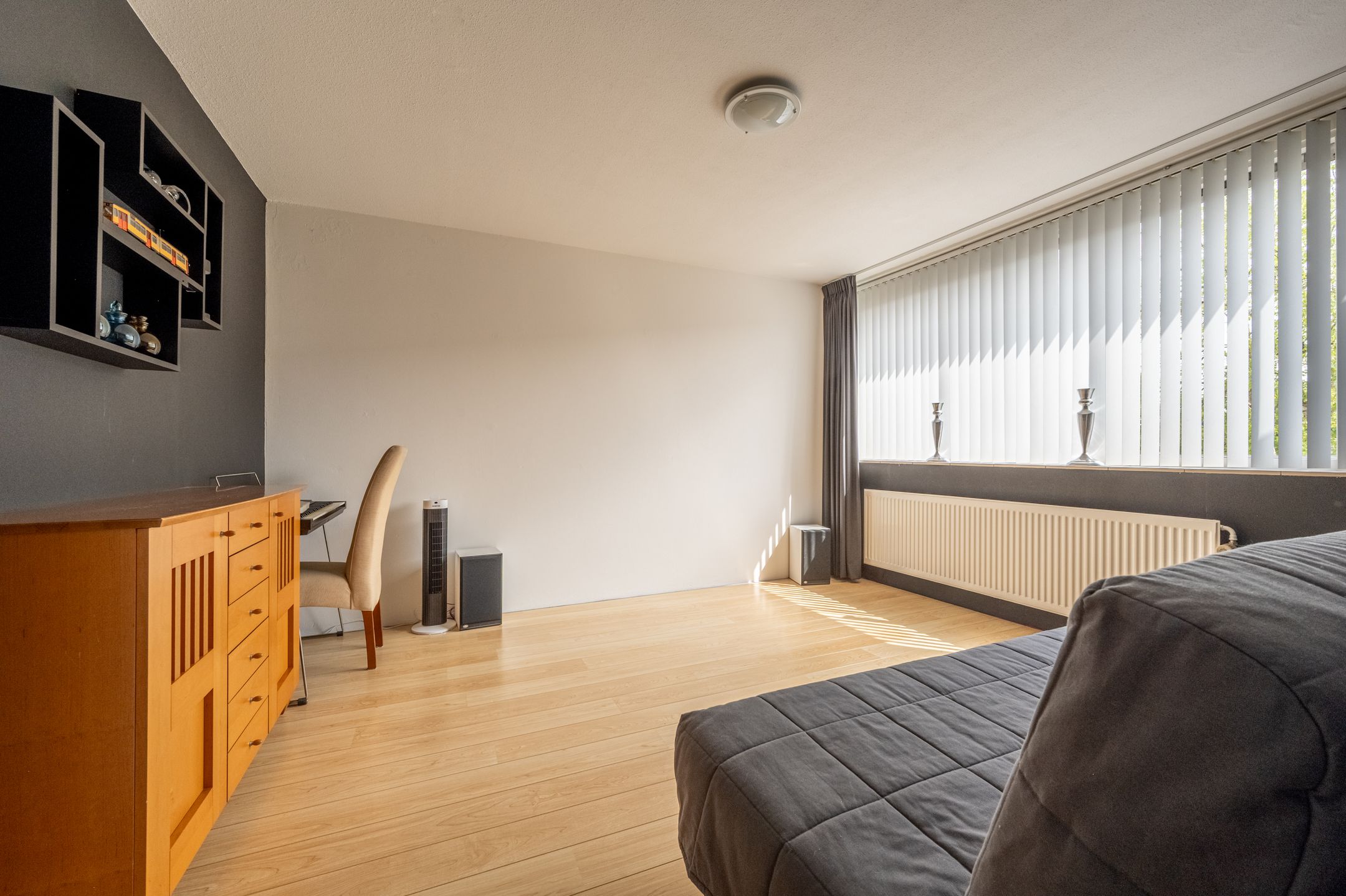 Photo 27 of Zeggegors 28