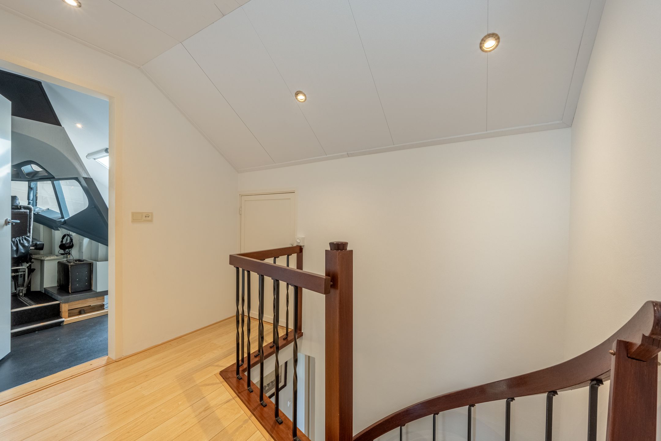 Photo 39 of Zeggegors 28