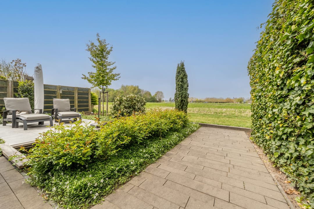 Photo 46 of Zeggegors 28