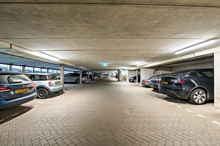 Foto 33 van Cornelis de Wittlaan 684