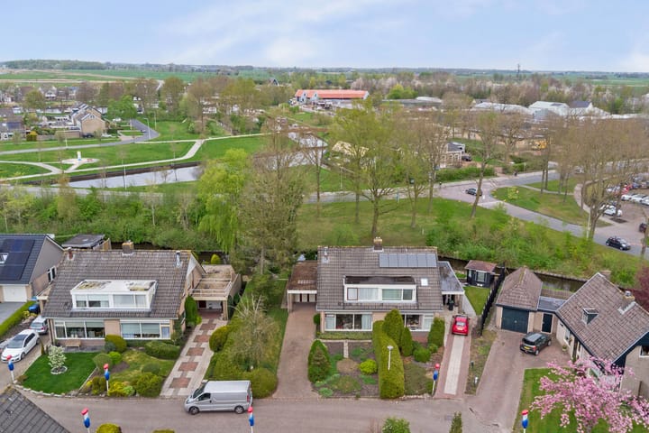 Foto 3 van Meckama 8