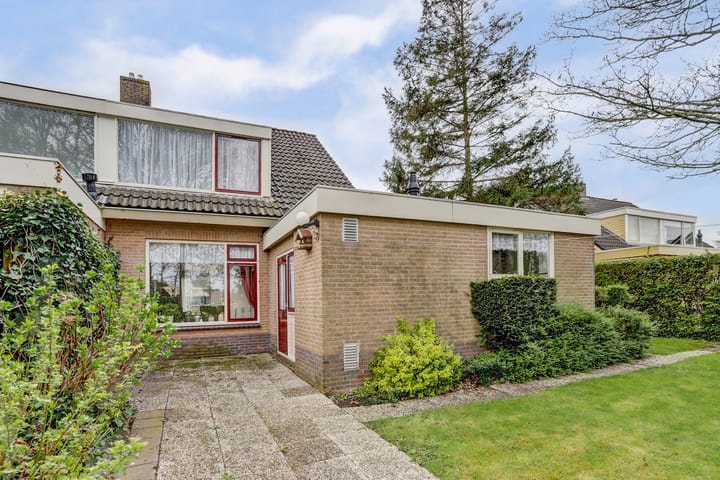 Foto 37 van Meckama 8