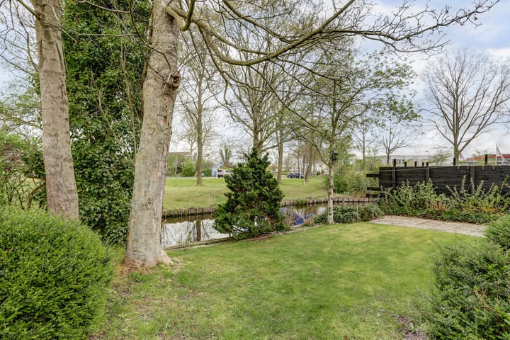 Foto 39 van Meckama 8