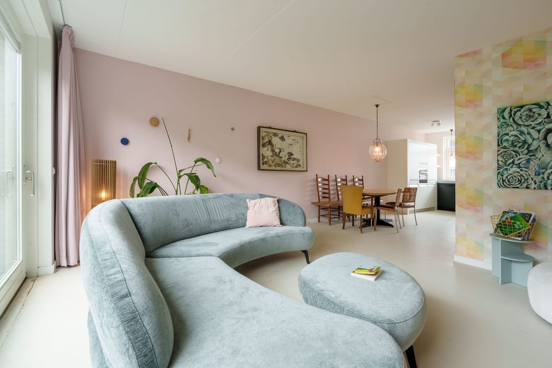 Foto 8 van Van de Weerdstraat 31