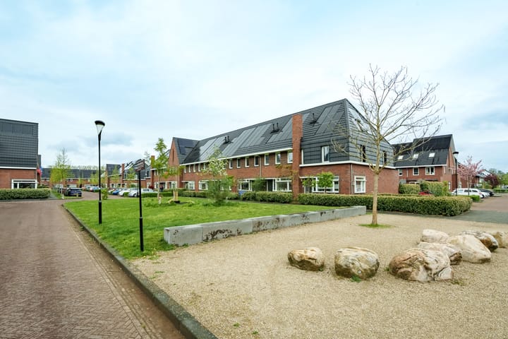 Foto 27 van Van de Weerdstraat 31