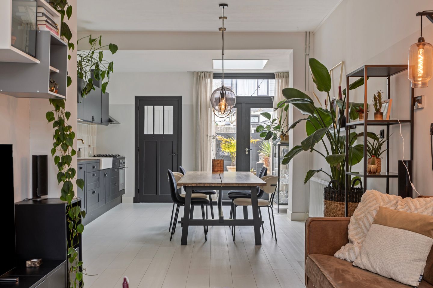 Foto 10 van 1e Tuindwarsstraat 12