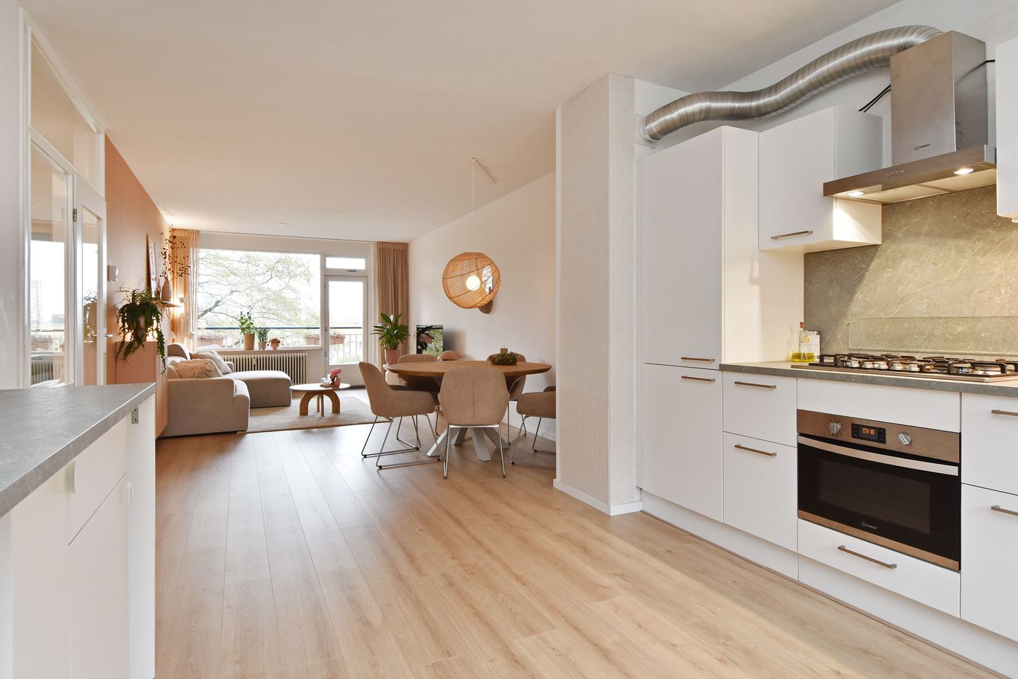 Foto 20 van Dunantstraat 554