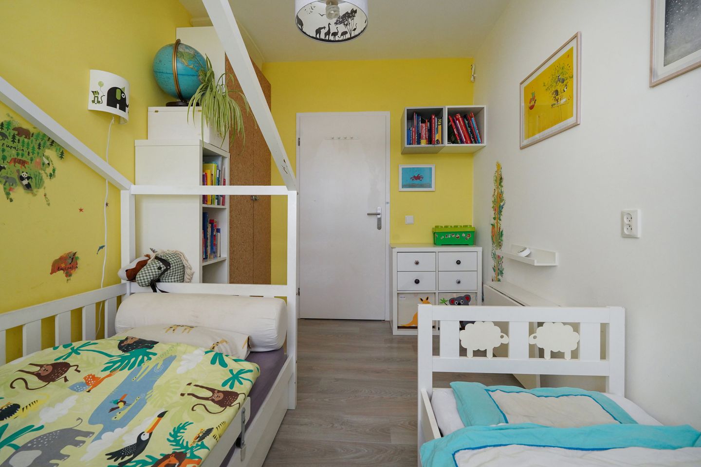 Foto 40 van Monseigneur van Steelaan 193