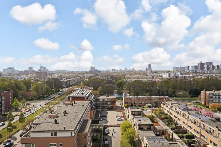 Foto 32 van Monseigneur van Steelaan 193