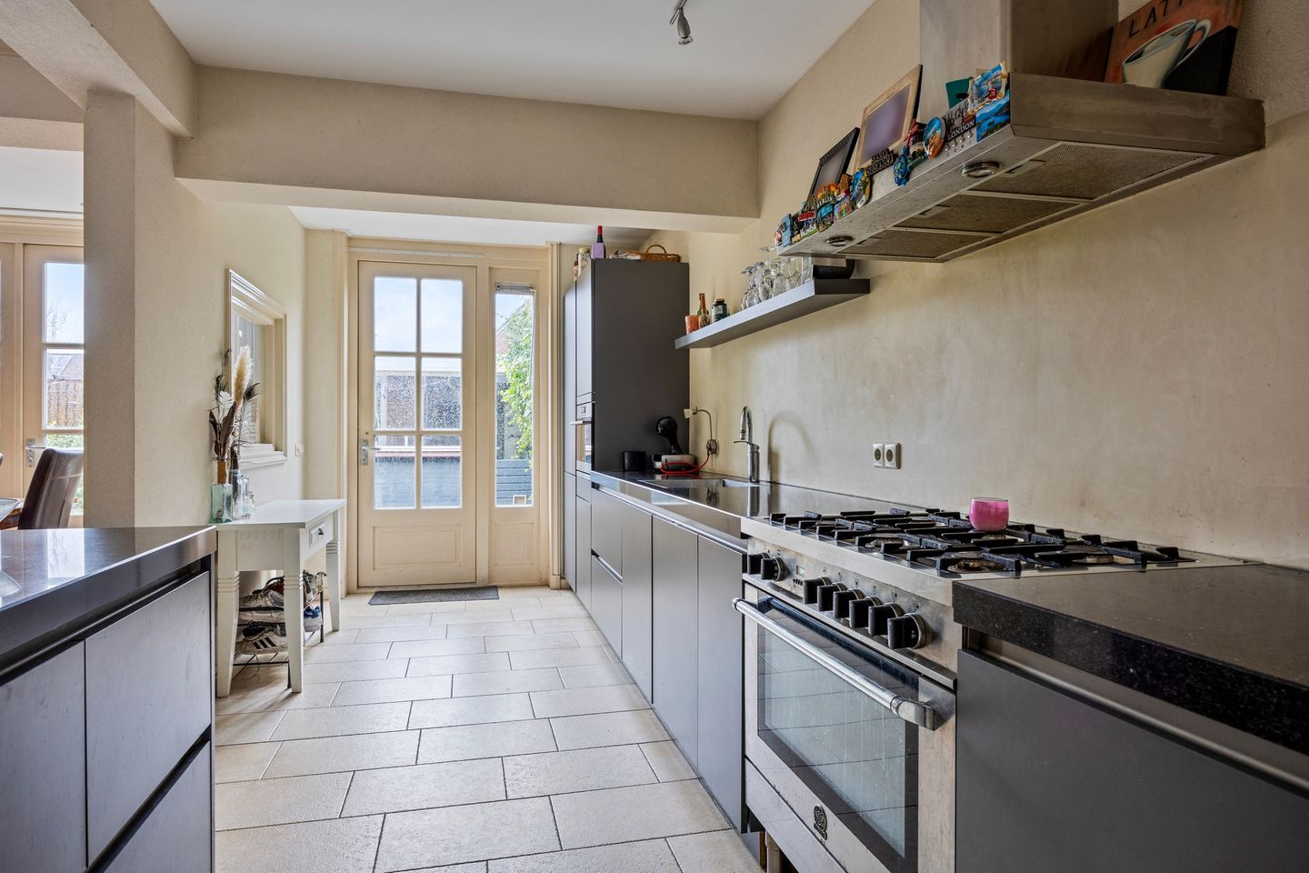 Foto 19 van Leliestraat 5