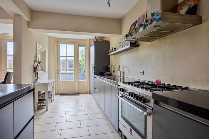 Foto 19 van Leliestraat 5