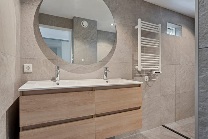 Photo 23 of Sperwerlaan 80