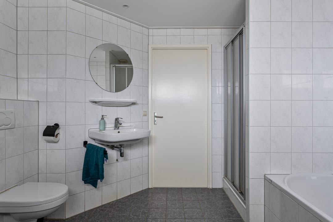 Foto 16 van Spoorstraat 8-B